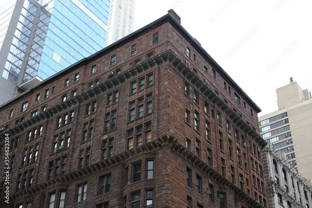 building, architecture, skyscraper, city, office, urban, sky, business, downtown, tower, tall, high, buildings, construction, window, glass, blue, san francisco, apartment, old, windows, exterior, str