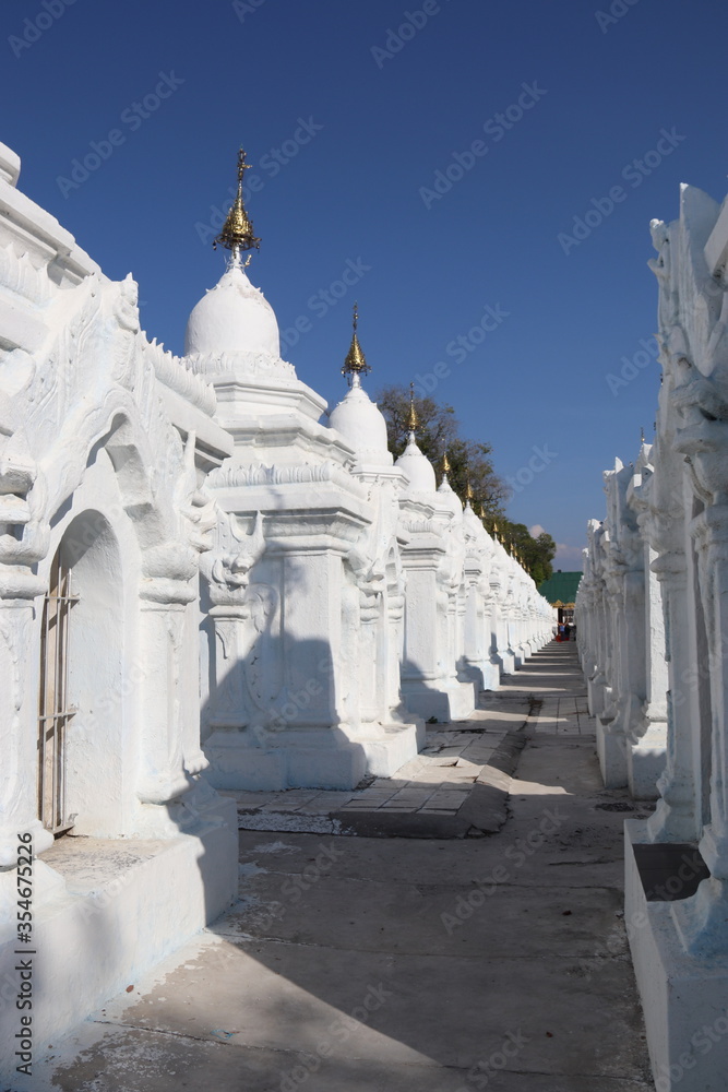 Pagode Kuthodaw à Mandalay, Myanmar