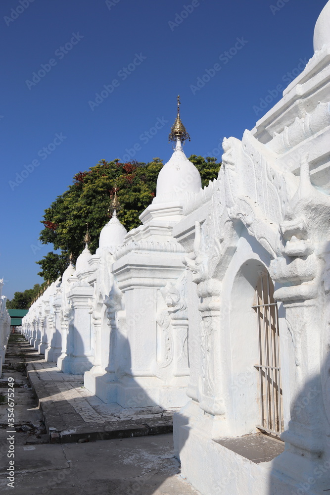 Pagode Kuthodaw à Mandalay, Myanmar