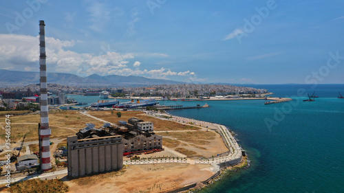 Φωτογραφία Aerial drone photo of old abandoned fertiliser factory in Piraeus port where tom