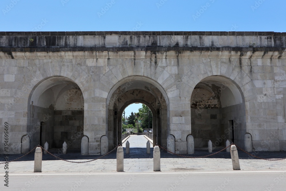 Capua - Arcate di Porta Napoli