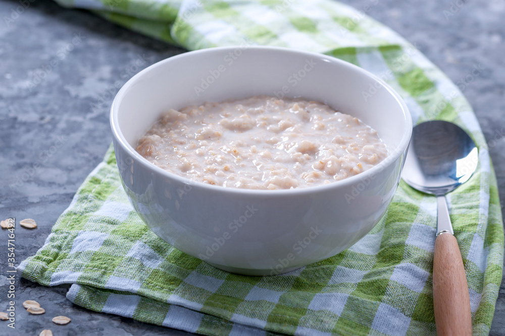 Oatmeal with fruits. Healthy food for breakfast. Dietary food Oatmeal with fruits. Healthy food for breakfast. Dietary food