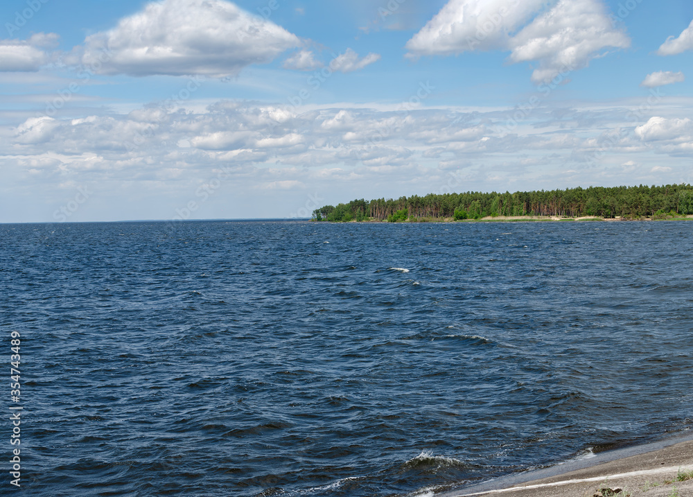 waves on the Kanevsky reservoir, enjoy on a cloudy day