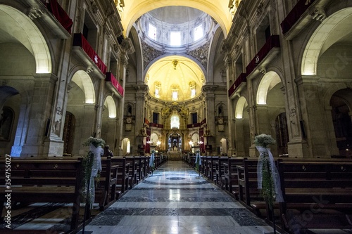 Low angle shot of the Santa Maria Basilica of Elche''s interior in Spain photo