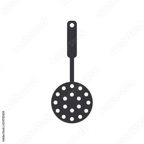 Strainer spoon