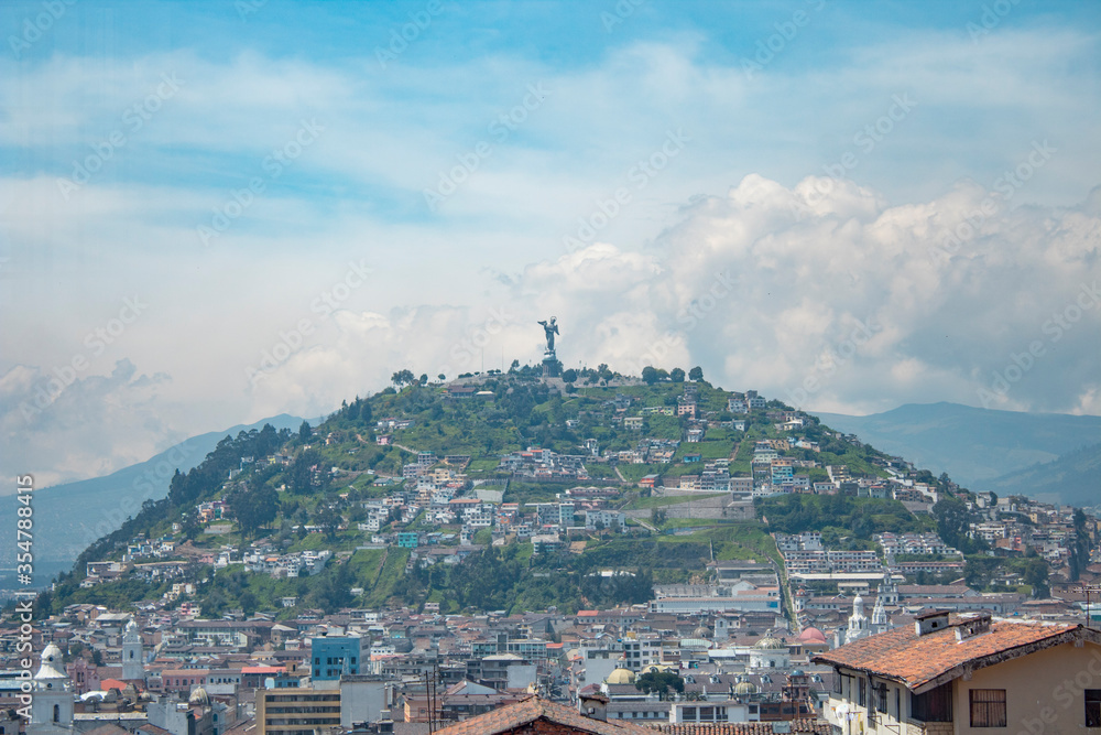 Panecillo de Quito Ecuador