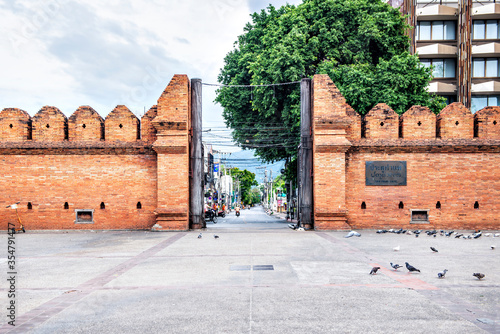Photos Great Historical  Wreckage Wall of Chiangmai  Tha Phae Gate located in centre