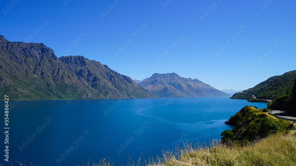 Lake next to the road to picton - New Zealand
