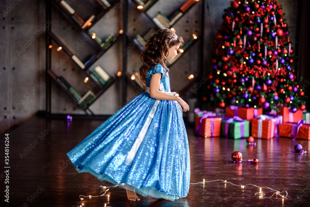 Obraz premium Happy Little girl smiling