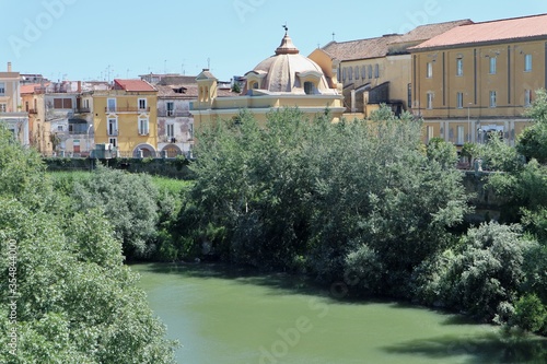 Bild auf Leinwand Capua - Scorcio dal ponte romano