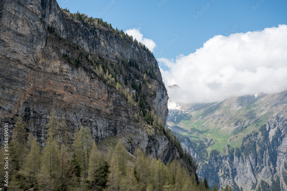 Felsenpfad oberhalb Kandersteg