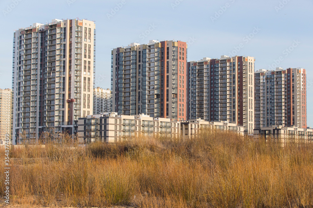 Construction equipment and construction of residential real estate Construction equipment and construction of residential real estate