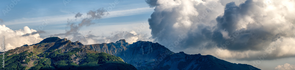 Obraz premium APPENNINO TOSCO EMILANO IL CERRETO