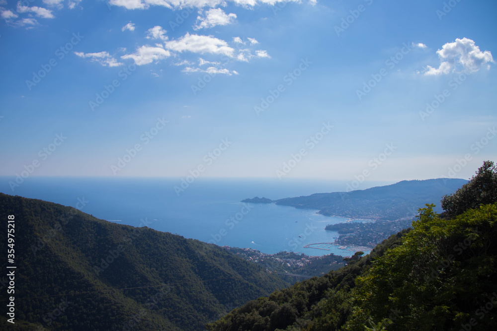 Przepiękny Włoski krajobraz z miasta Rapallo