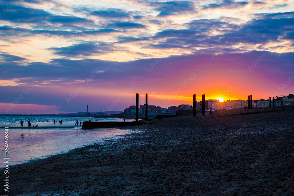 Obraz premium sunset over the river