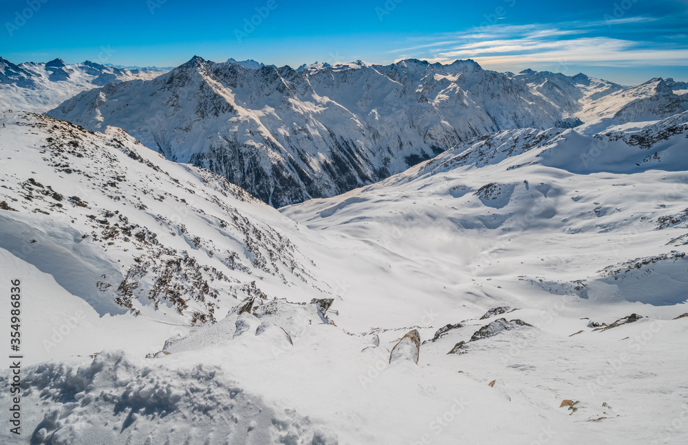 Obraz premium View on snowy alps in Solden