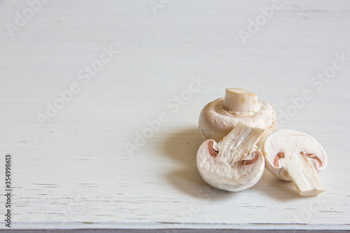 Isolated champignons on the white bacground