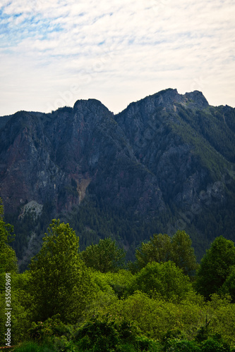  2020-06-02 MOUNT SI FROM THE SNOQUALMIE VALLEY VERTICAL 2