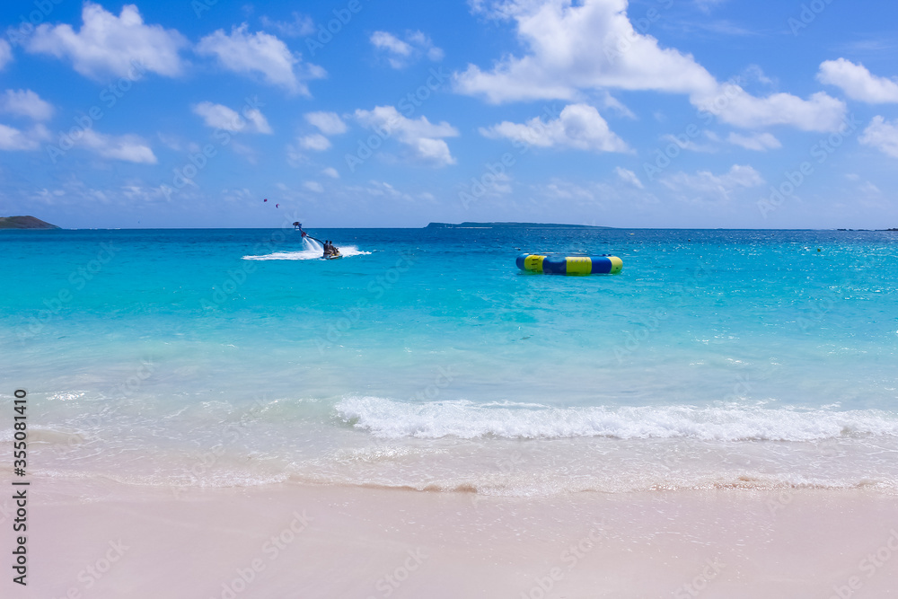 Obraz premium The new flyboard at Caribbean tropical beach