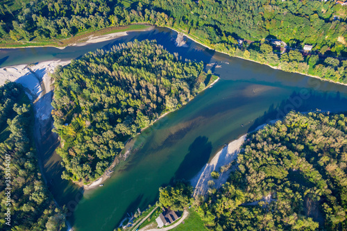 Foto Aerial view of the confluence of Mura and Drava rivers in Legrad, Croatia