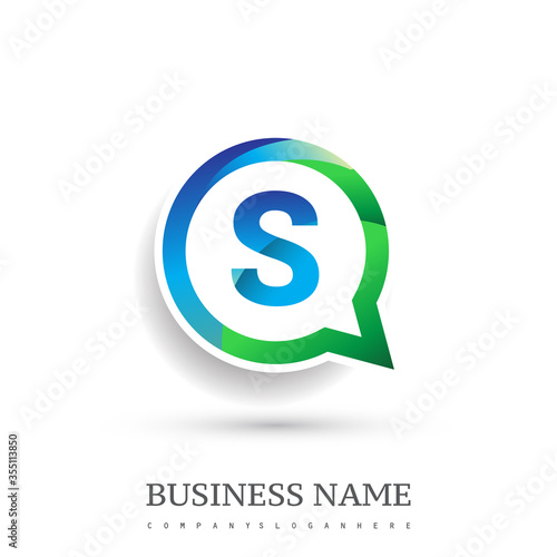 logo S letter, green and blue color on circle chat icon. Vector design for your logo application for company identity.