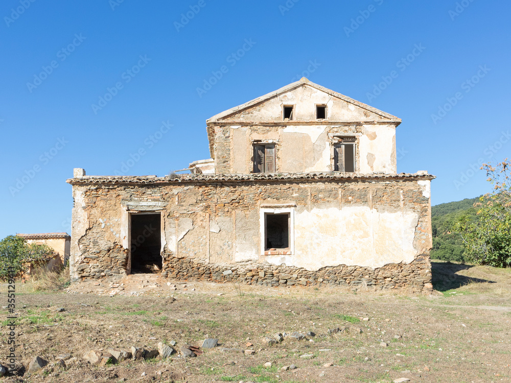 old inn for travelers in the Haza del Lino (Spain)