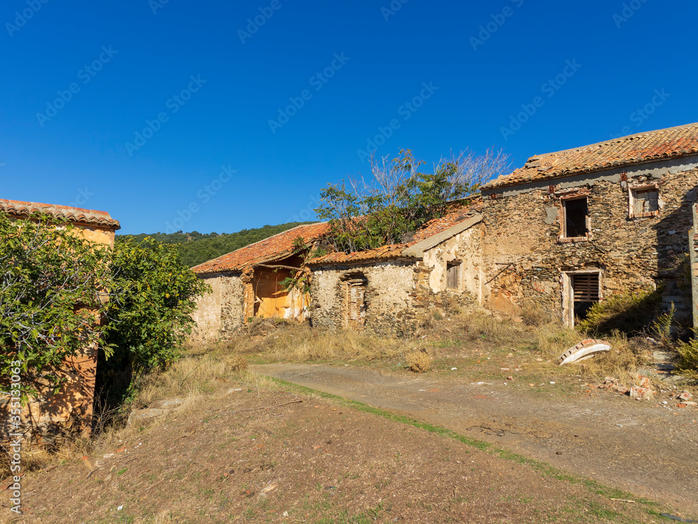 old inn for travelers in the Haza del Lino (Spain)