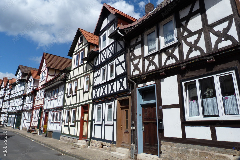 Historisches Stadtbild in Bad Sooden-Allendorf mit historischer Architektur aus vielen Fachwerkhäusern