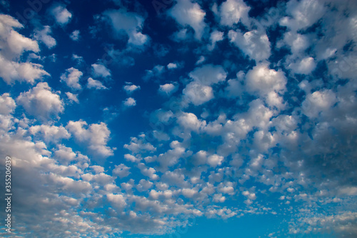 Fototapeta Naklejka Na Ścianę i Meble -  blue sky with clouds 