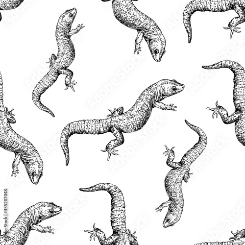 Seamless pattern of hand drawn sketch style geckos isolated on white background. Vector illustration.