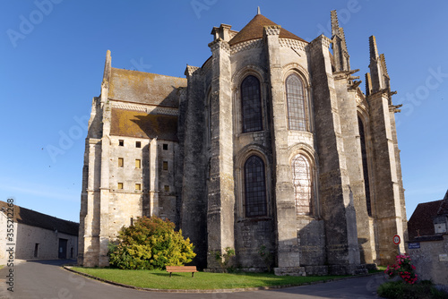 Slika na platnu Saint-Mathurin basilica in Larchant village