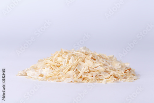 onion flakes in white natural spice
