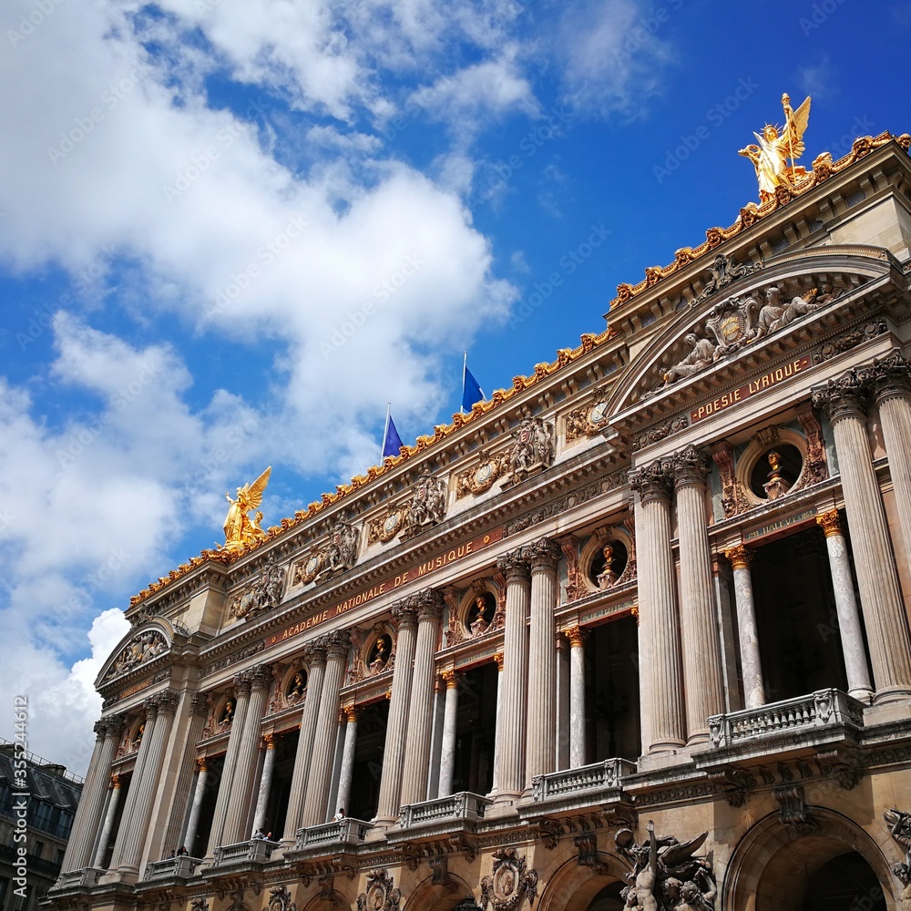 facade of a building opera Paris