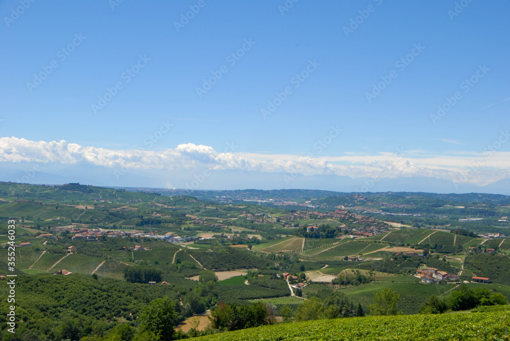 Fototapeta premium Hills around Albaretto Torre