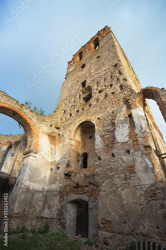 Castle ruins in Starokostiantyniv photo