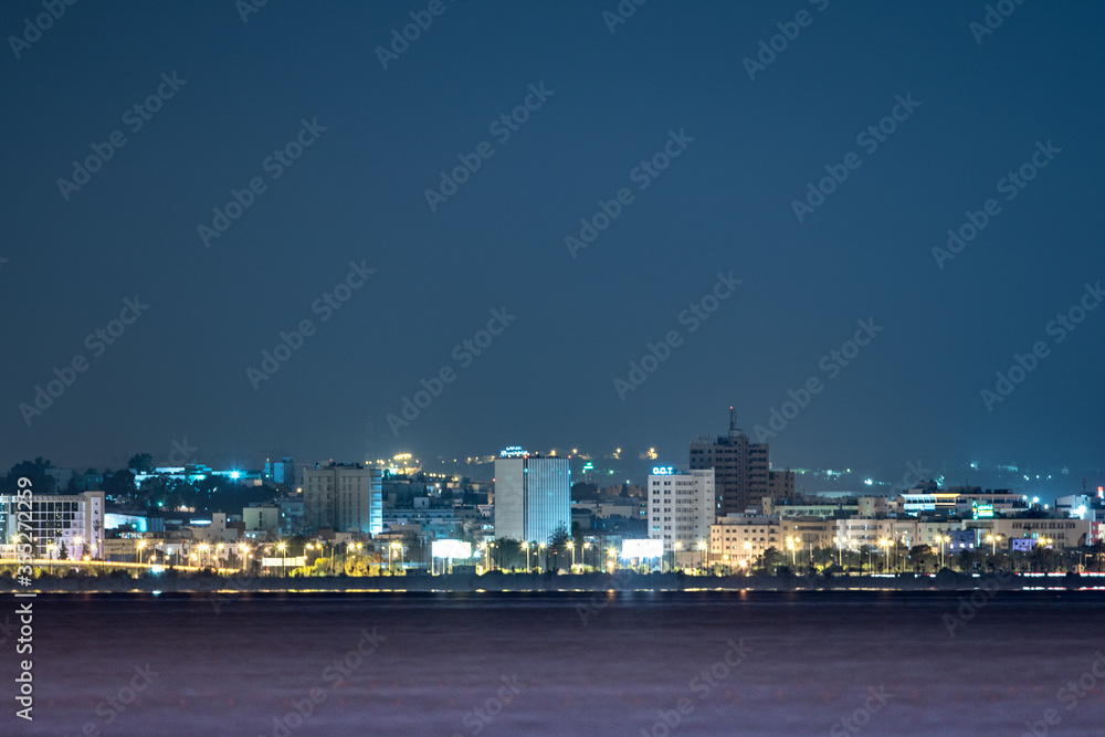 Obraz premium lake of tuunis by night