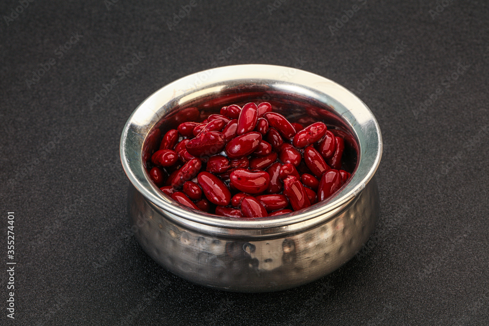 Red baked kidney in the bowl Red baked kidney in the bowl