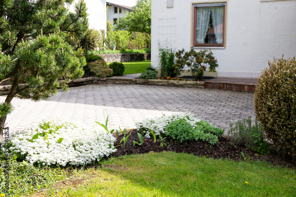 Obraz premium Bawarski dom w Niemczech. Letnie wakacje.