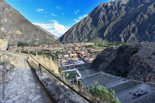 Ollantaytambo-view Pinkuylluna, Araqhama and the plaza of Manyaraki 175 photo