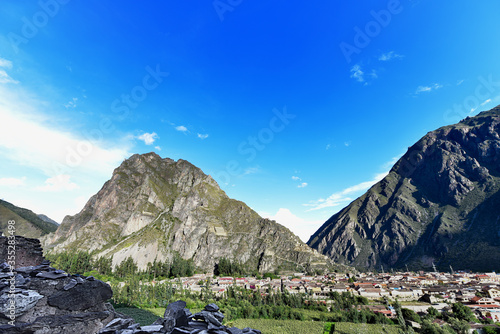 Ollantaytambo- view Pinkuylluna 153 photo