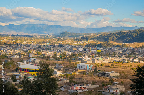 paisaje de ciudad, en valle photo