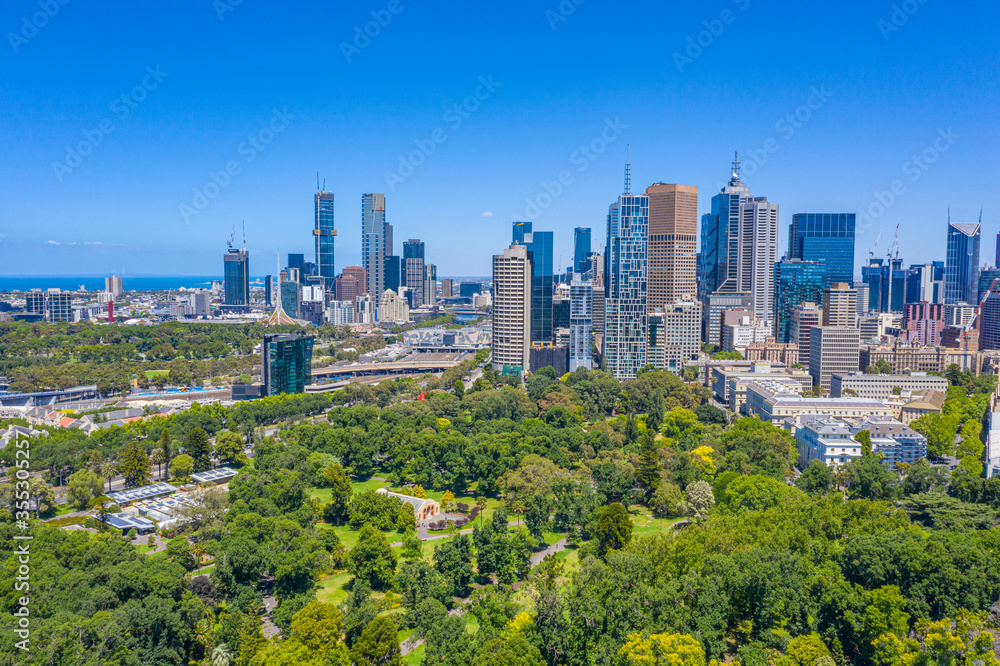 Obraz Cityscape of Melbourne viewed from Fitzroy Gardens, Australia