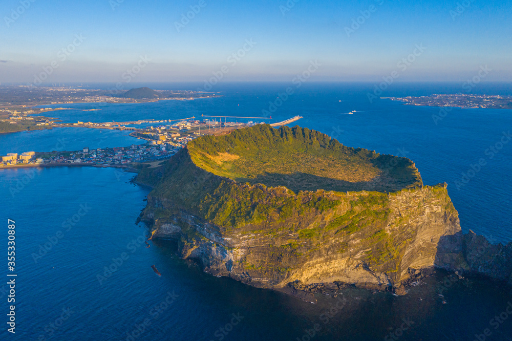 sunrise-view-of-seongsan-ilchulbong-known-as-sunrise-peak-at-jeju