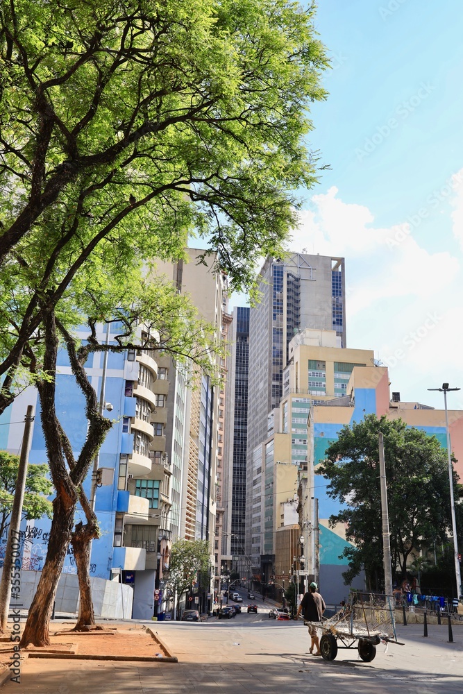 Fototapeta premium building in the city center