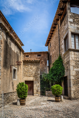 Fototapeta Naklejka Na Ścianę i Meble -  Cityscape of Girona in Catalonia, Spain.
