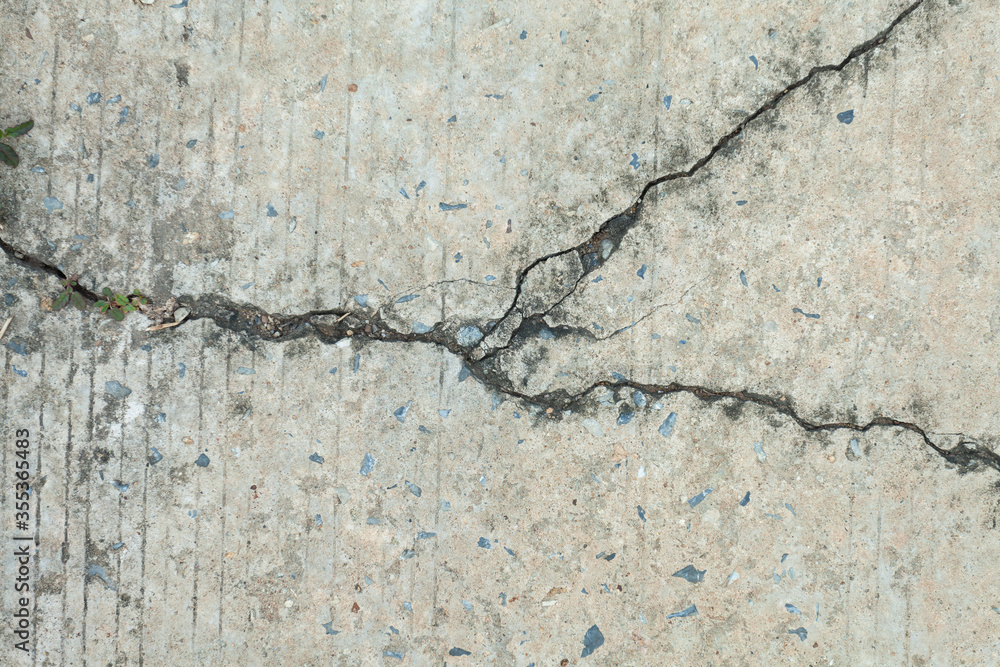Obraz premium cracked concrete wall