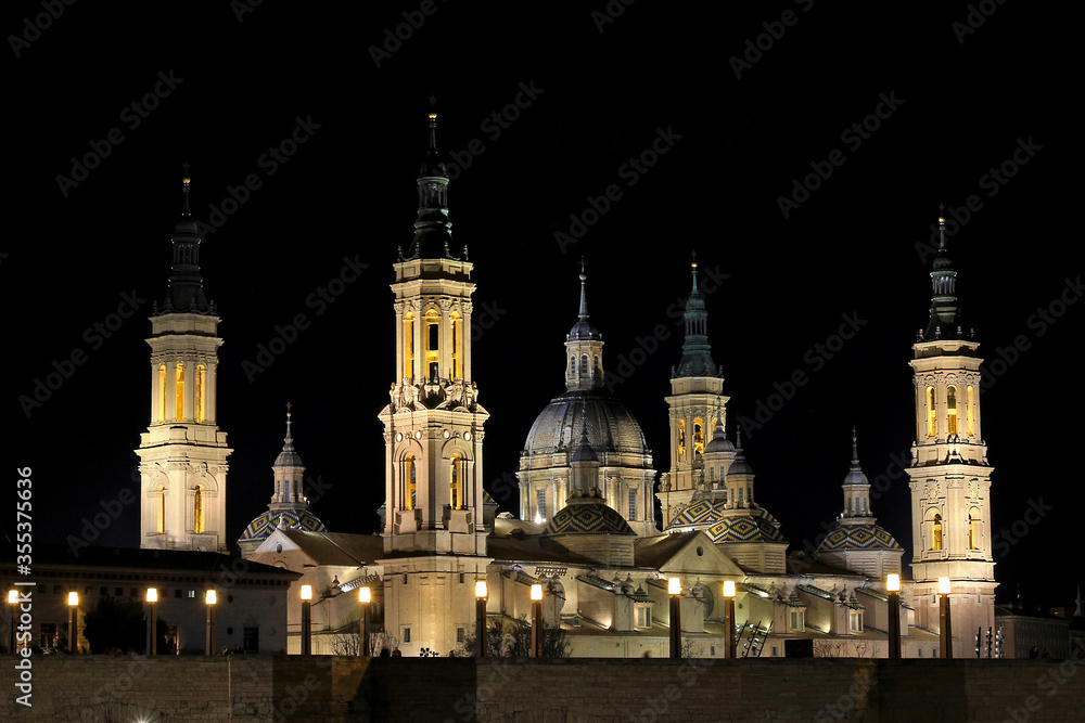 Naklejka premium Church at night