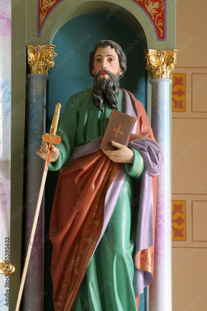 Obraz premium St. Paul statue on the main altar at St. John the Baptist Church in Sveti Ivan Zabno, Croatia