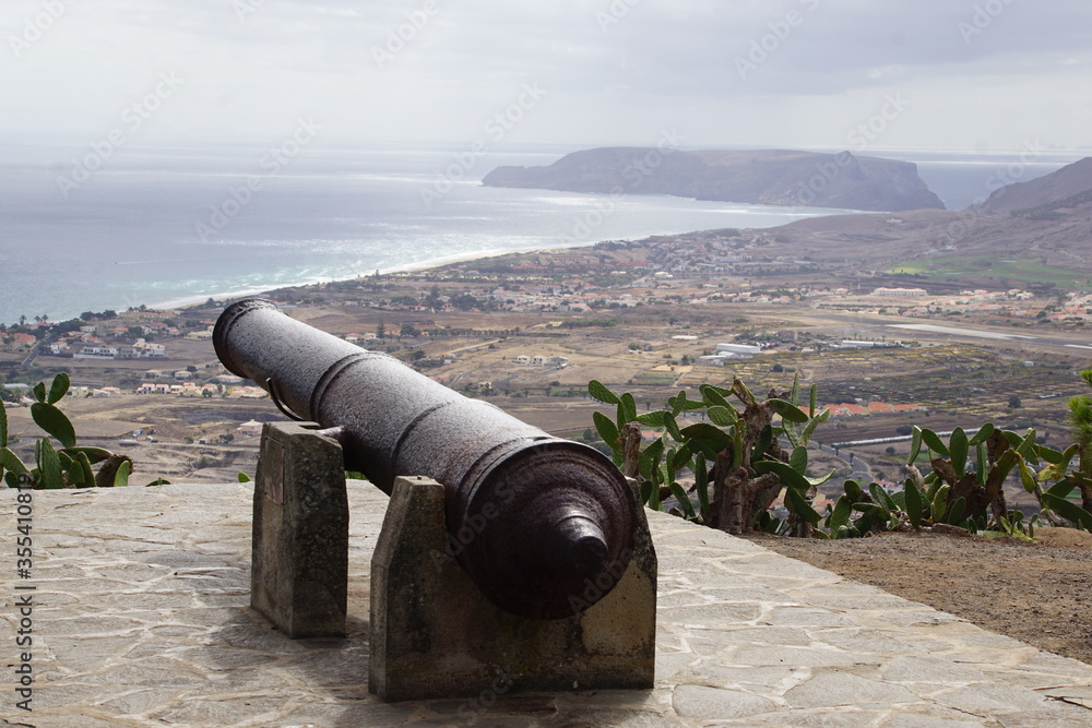 Cannon, Pico do Castelo, Porto Santo island
