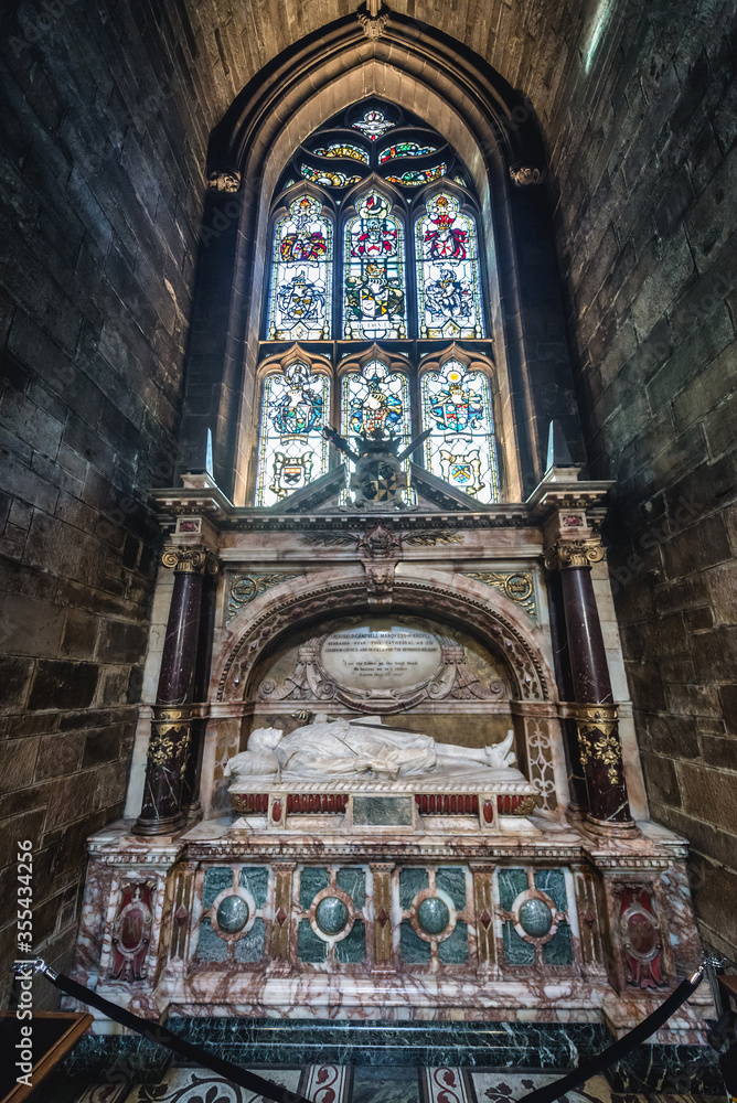 Obraz premium Effigy of Archibald Campbell in High Kirk - Cathedral of Saint Giles in Old Town of Edinburgh city, Scotland, UK